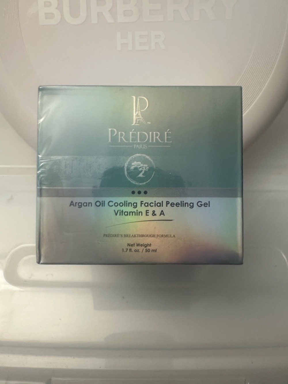 Prédiré Argan Oil Cooling Facial Peeling Gel - Iridescent Green